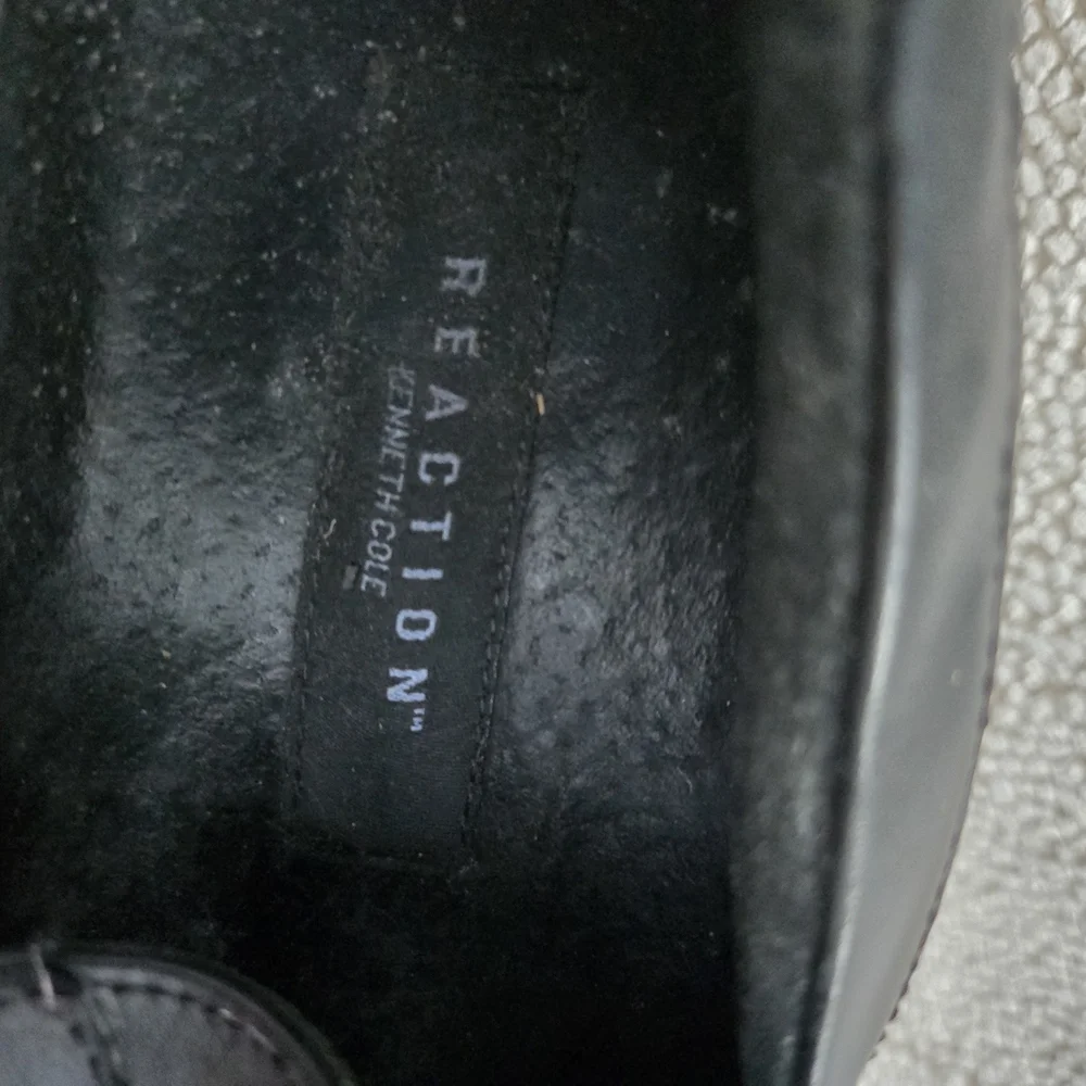 Reaction Kenneth Cole Black Leather Oxfords